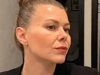 AlonaLeoni pics