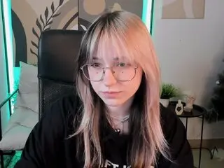 NickieCalderra livejasmin